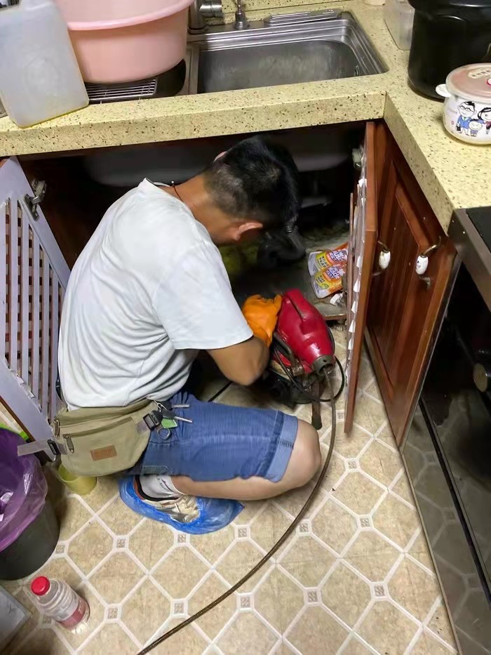 莱城通下水道